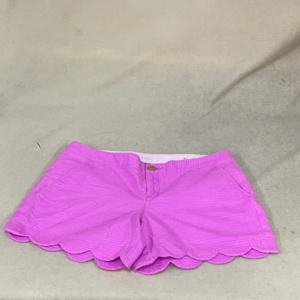 EUC Woman’s Lilly Pulitzer the buttercup shorts - Picture 2 of 5